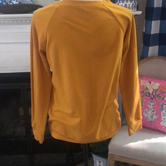 Sz.S Yellowstone Dutton Ranch Sweatshirt - Picture 2 of 2